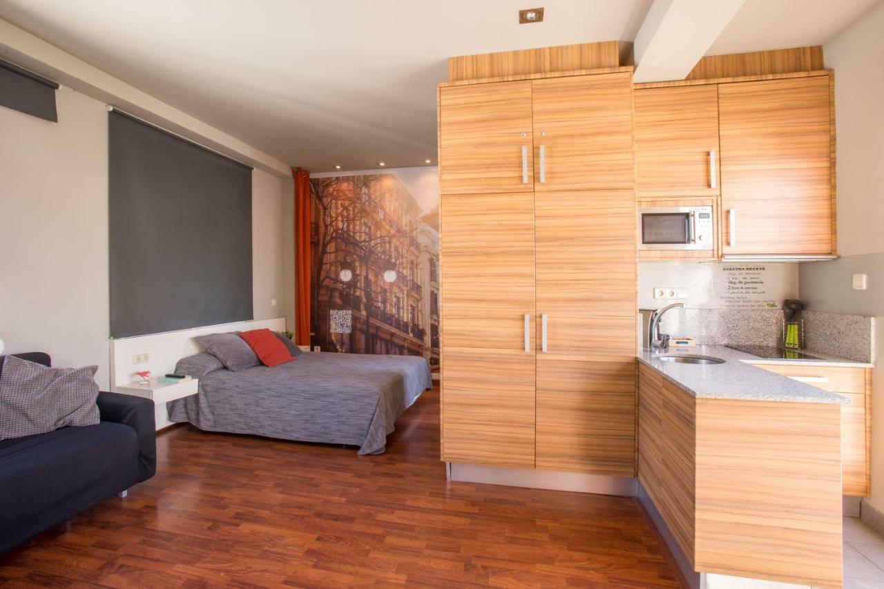 Sky Touristic Attic Apartment Valencia Ngoại thất bức ảnh