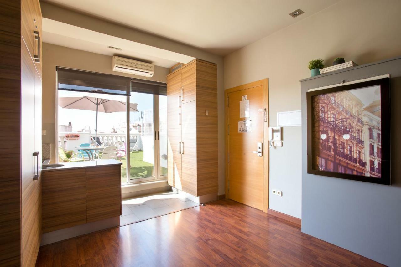 Sky Touristic Attic Apartment Valencia Ngoại thất bức ảnh