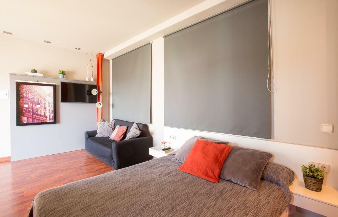 Sky Touristic Attic Apartment Valencia Ngoại thất bức ảnh